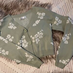 Hollister cropped Floral Green Cardigan xs